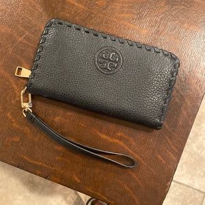 Tory Burch Wristlet